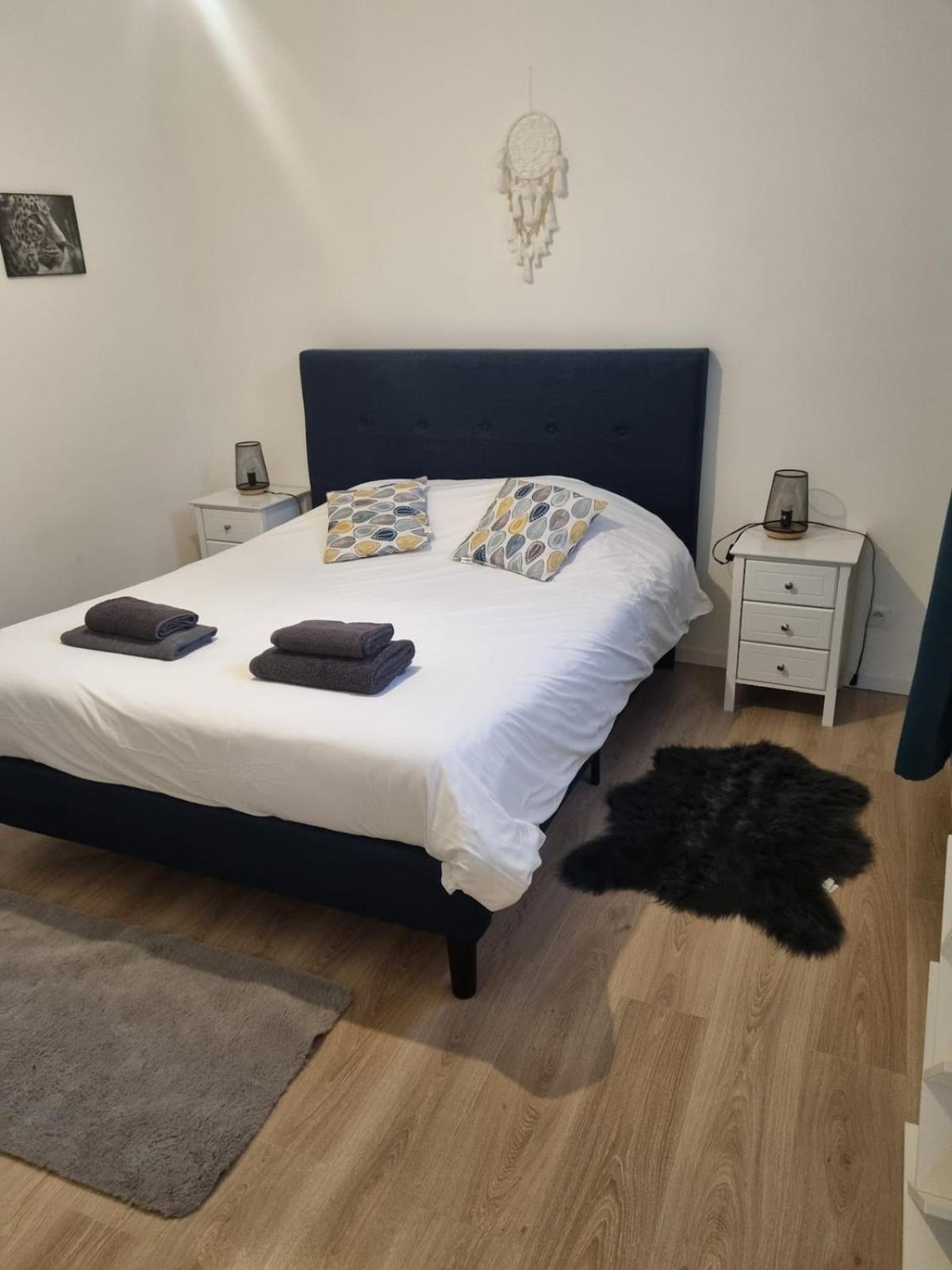 Solesmes Apartment *
